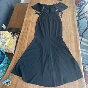 Badgley Mischka size 6 ribbon evening dress